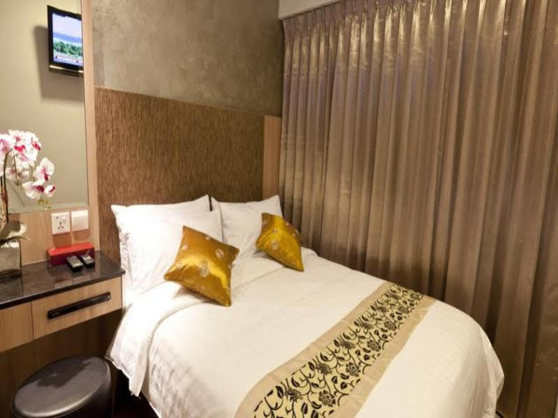 Hotel Ibis Budget Clarke Quay 3*