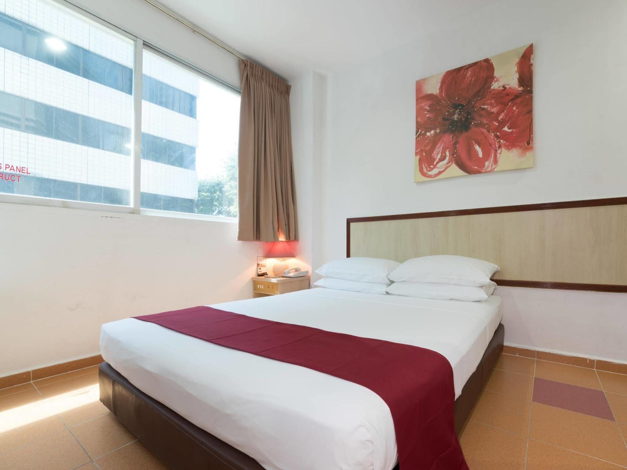 Tai 2* Singapore