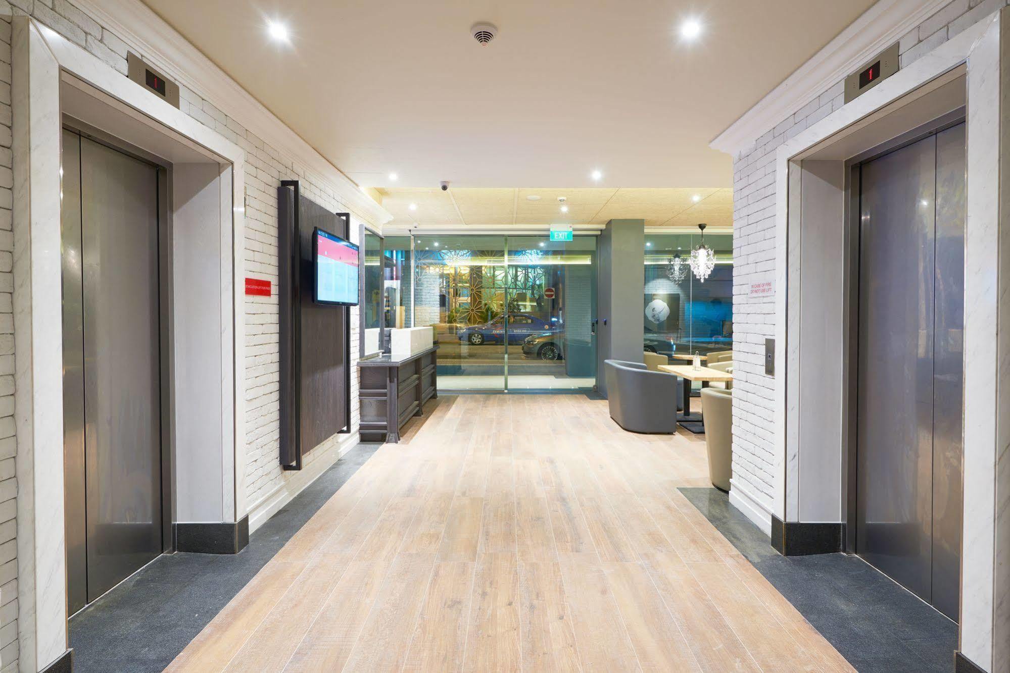 Bencoolen At Hong Kong Street Hotel Singapore