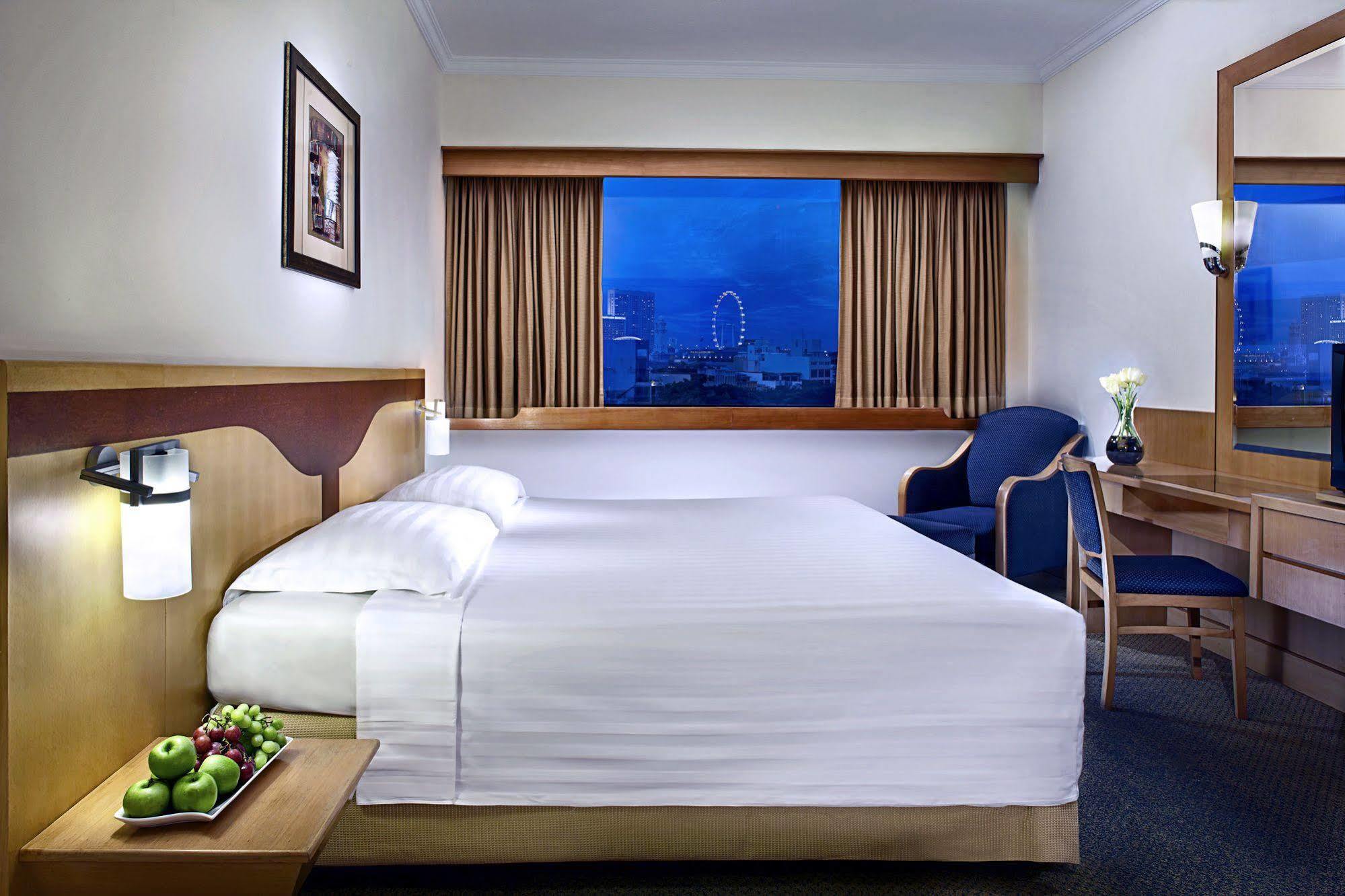 Furama Centre Hotel