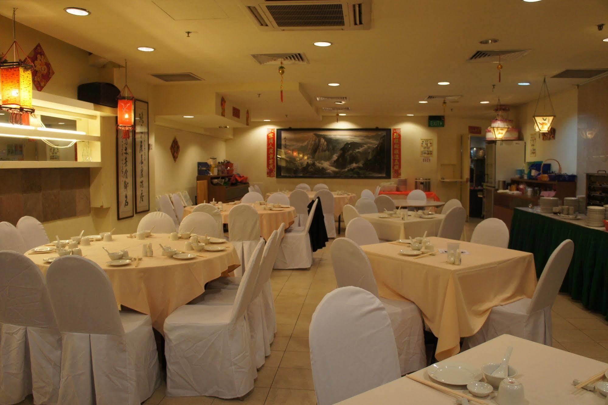Hotel Royal Queens 4*