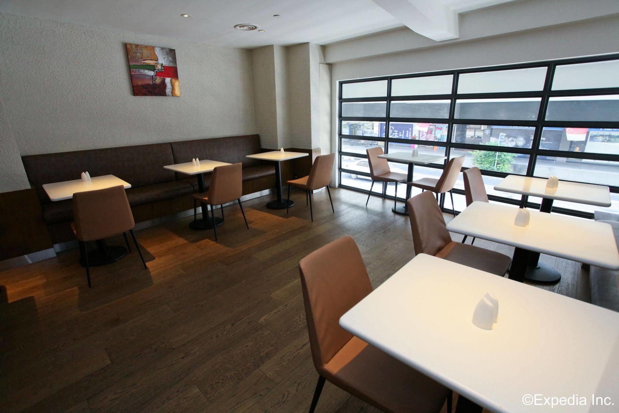 Hotel Aqueen Kitchener Singapore