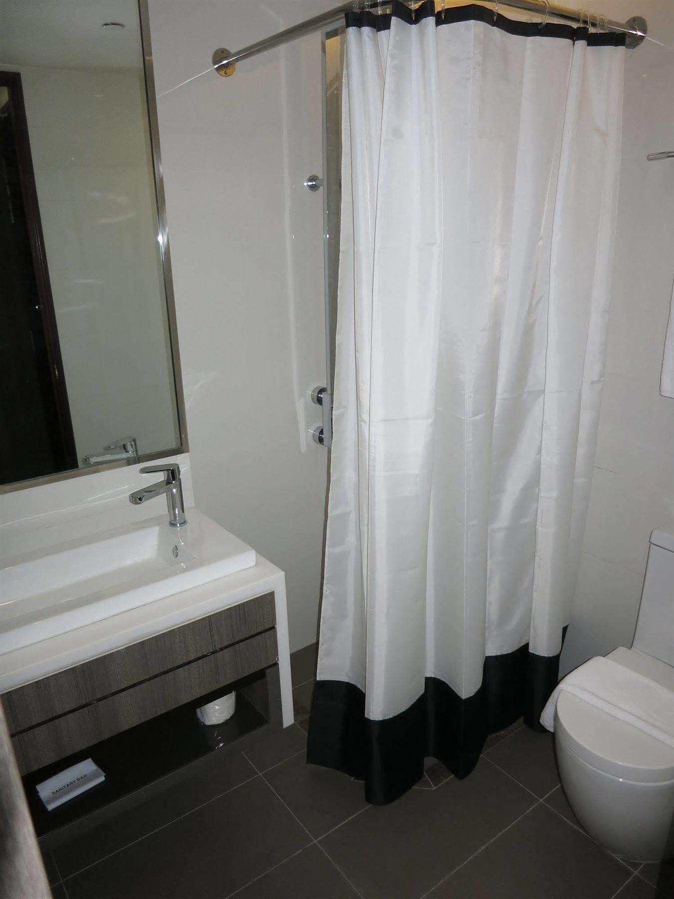 Aqueen Kitchener 3*