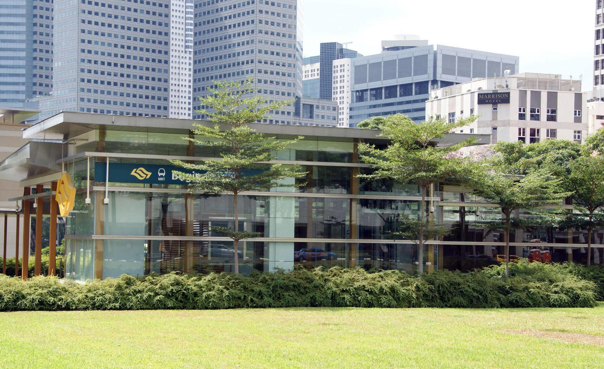 Lion Peak Bugis 3*