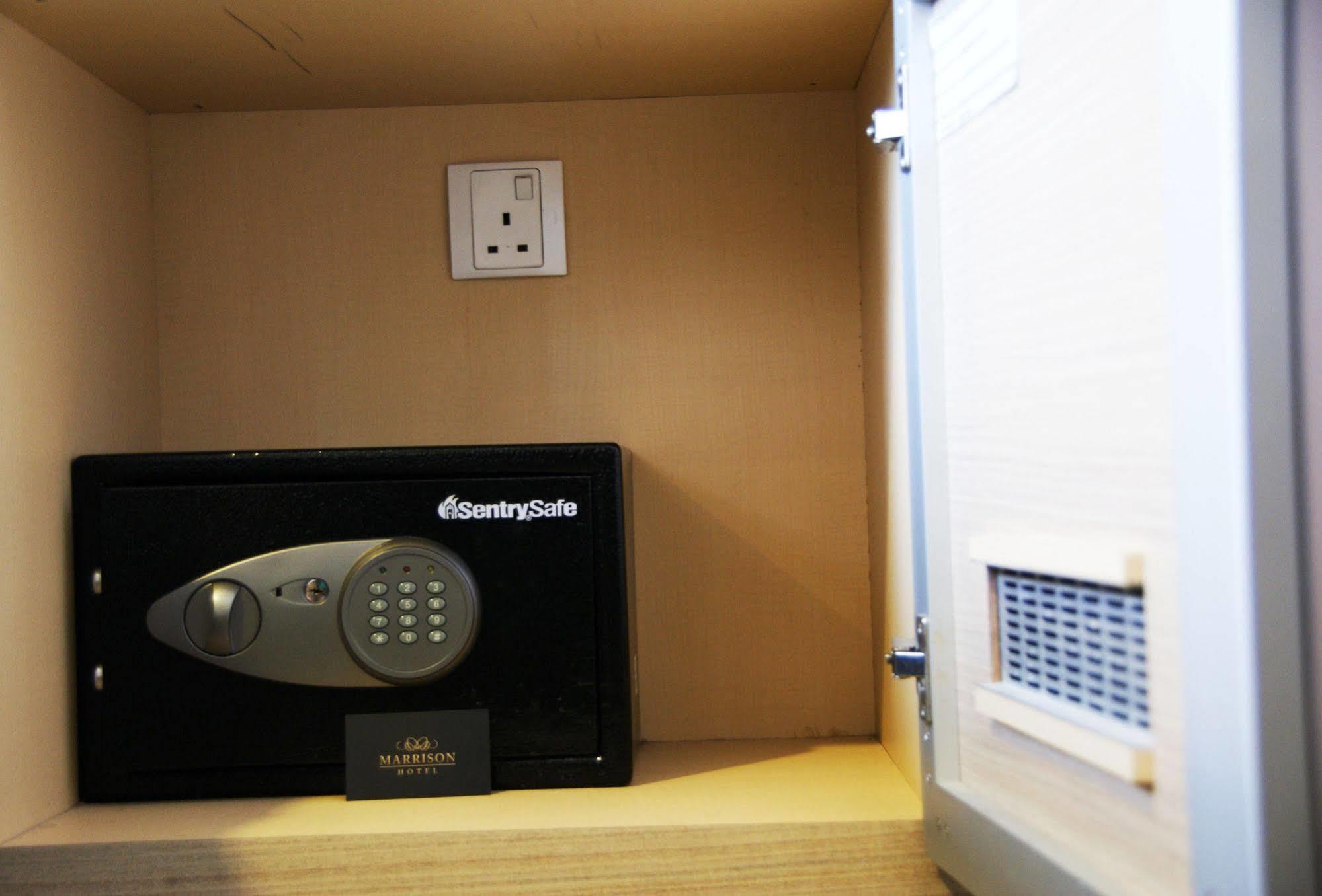 Lion Peak Bugis 3*