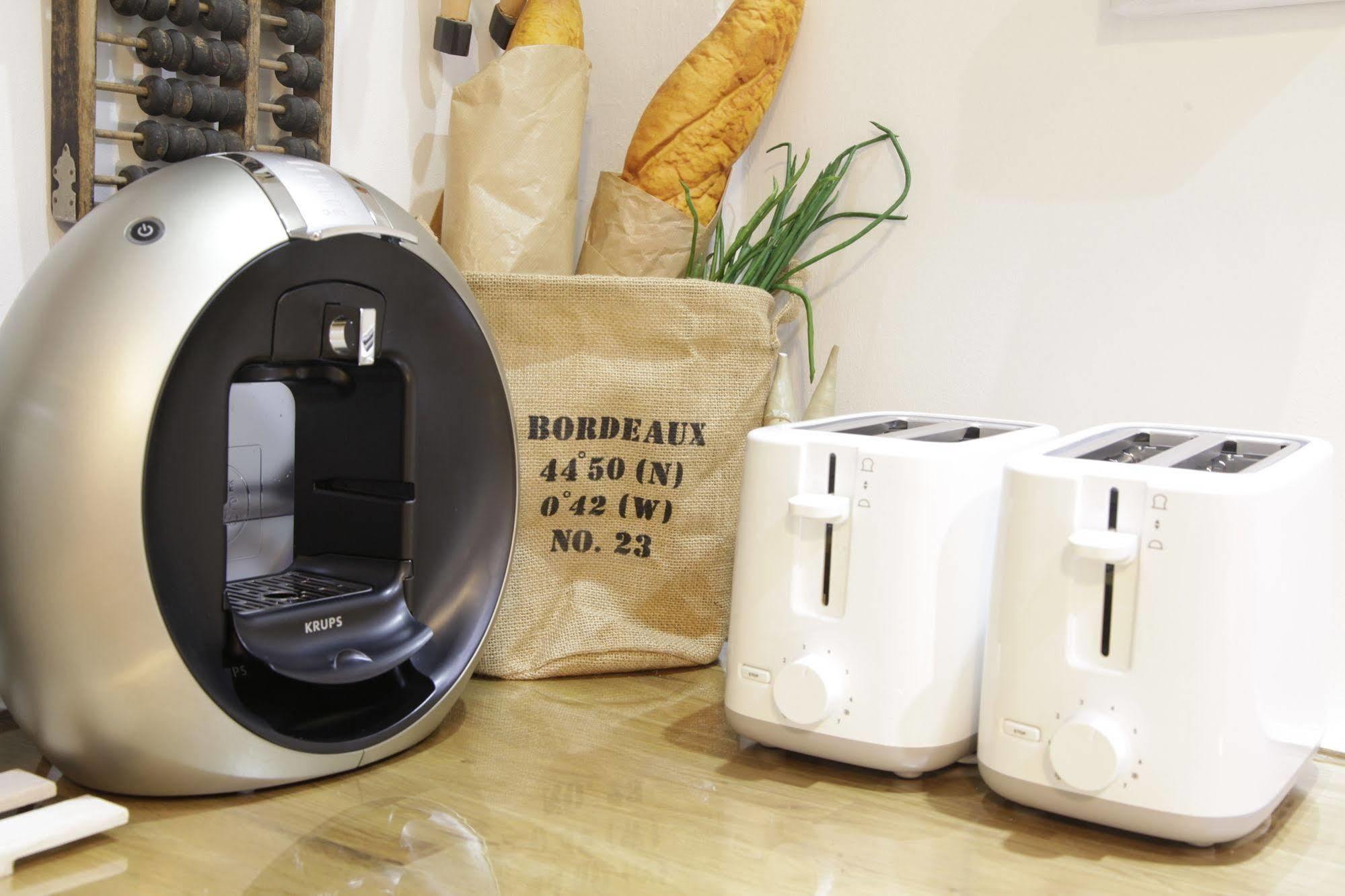 Capsule hotel Dream
