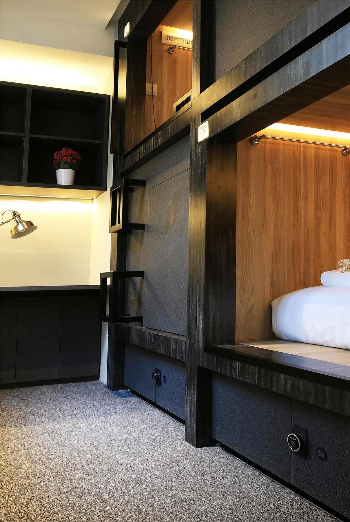 Hotel Cube Boutique Capsule 2*