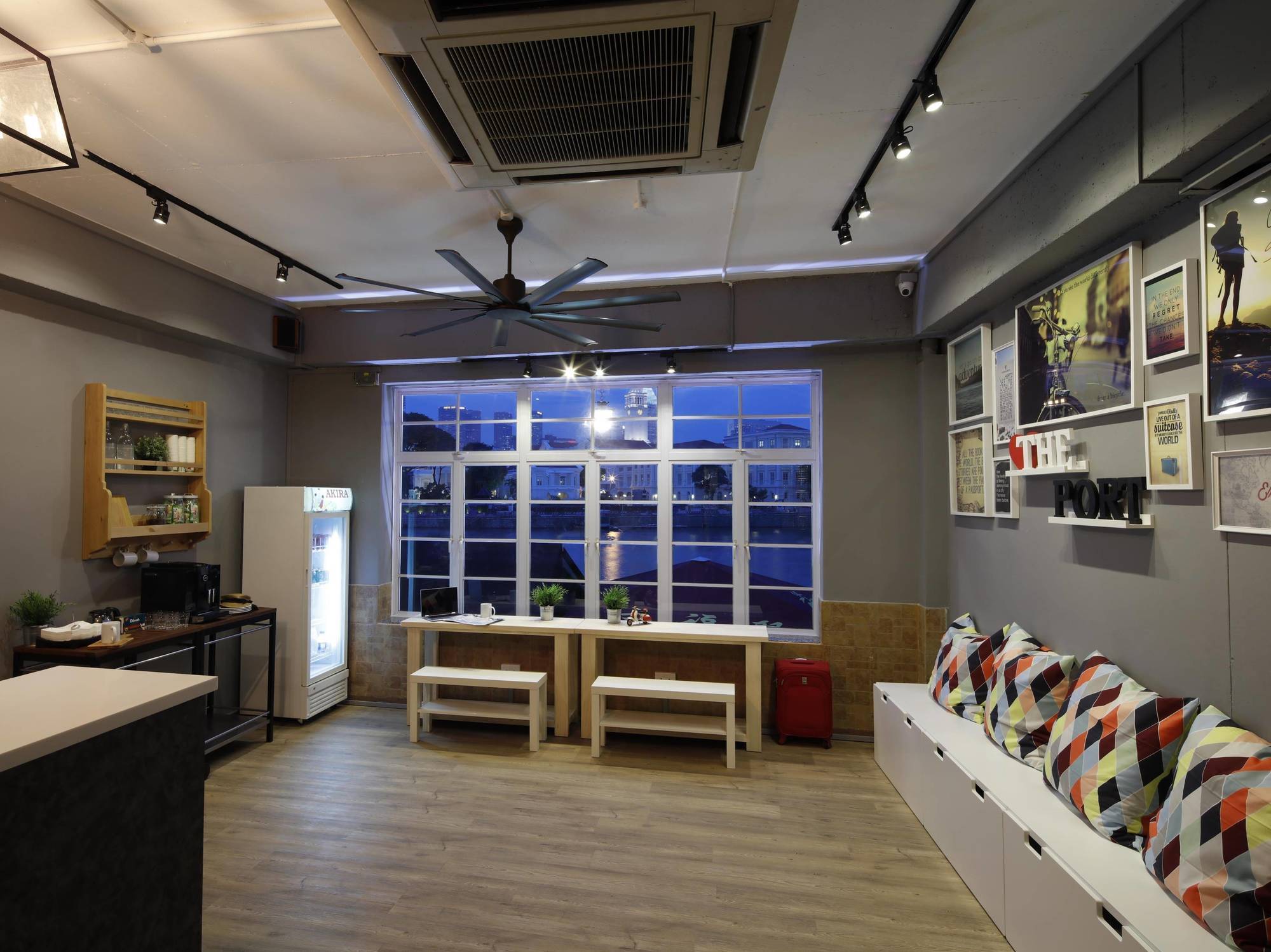 Beat. Capsule Hostel @ Boat Quay 2*
