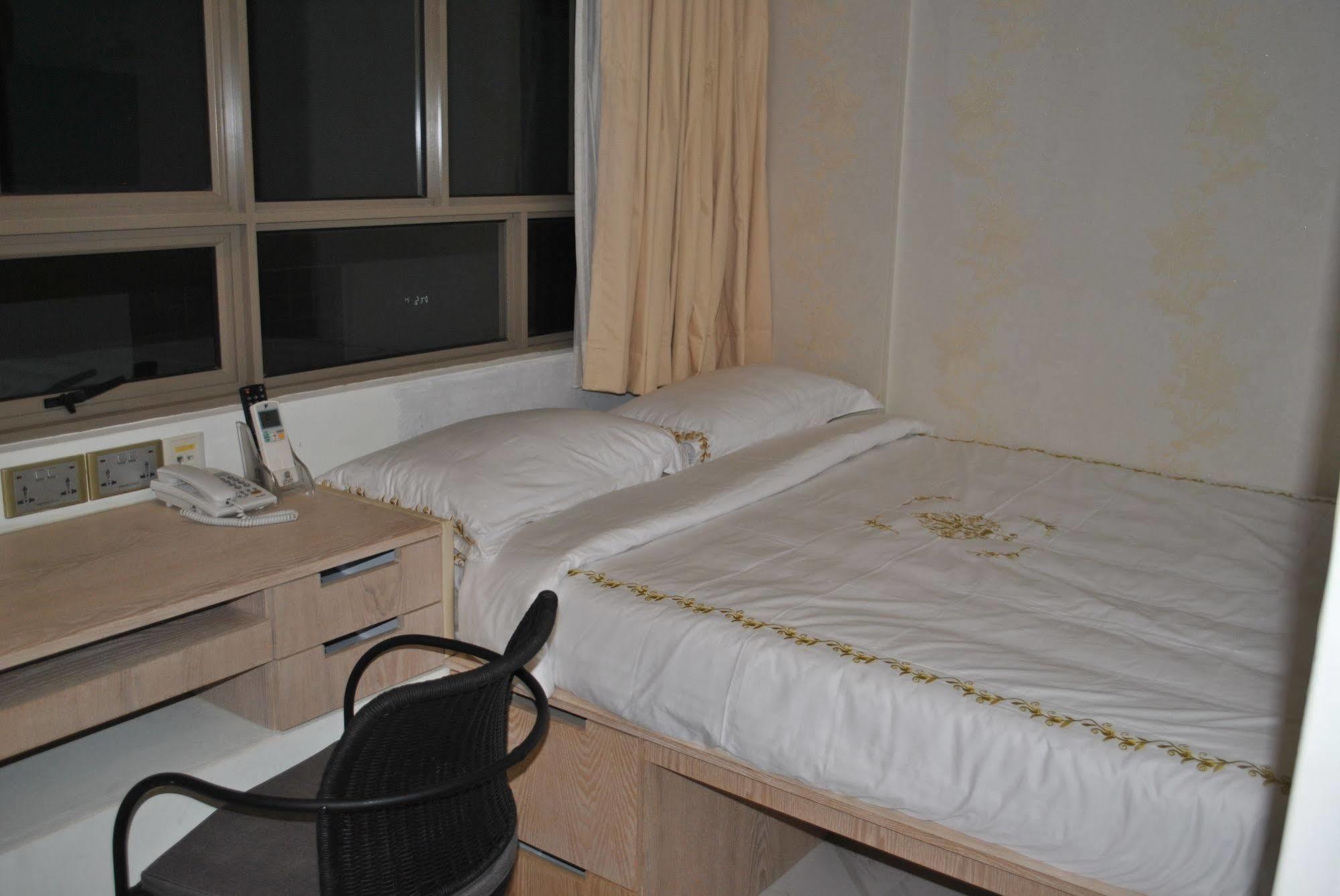 Jayleen Clarke Quay Hotel
