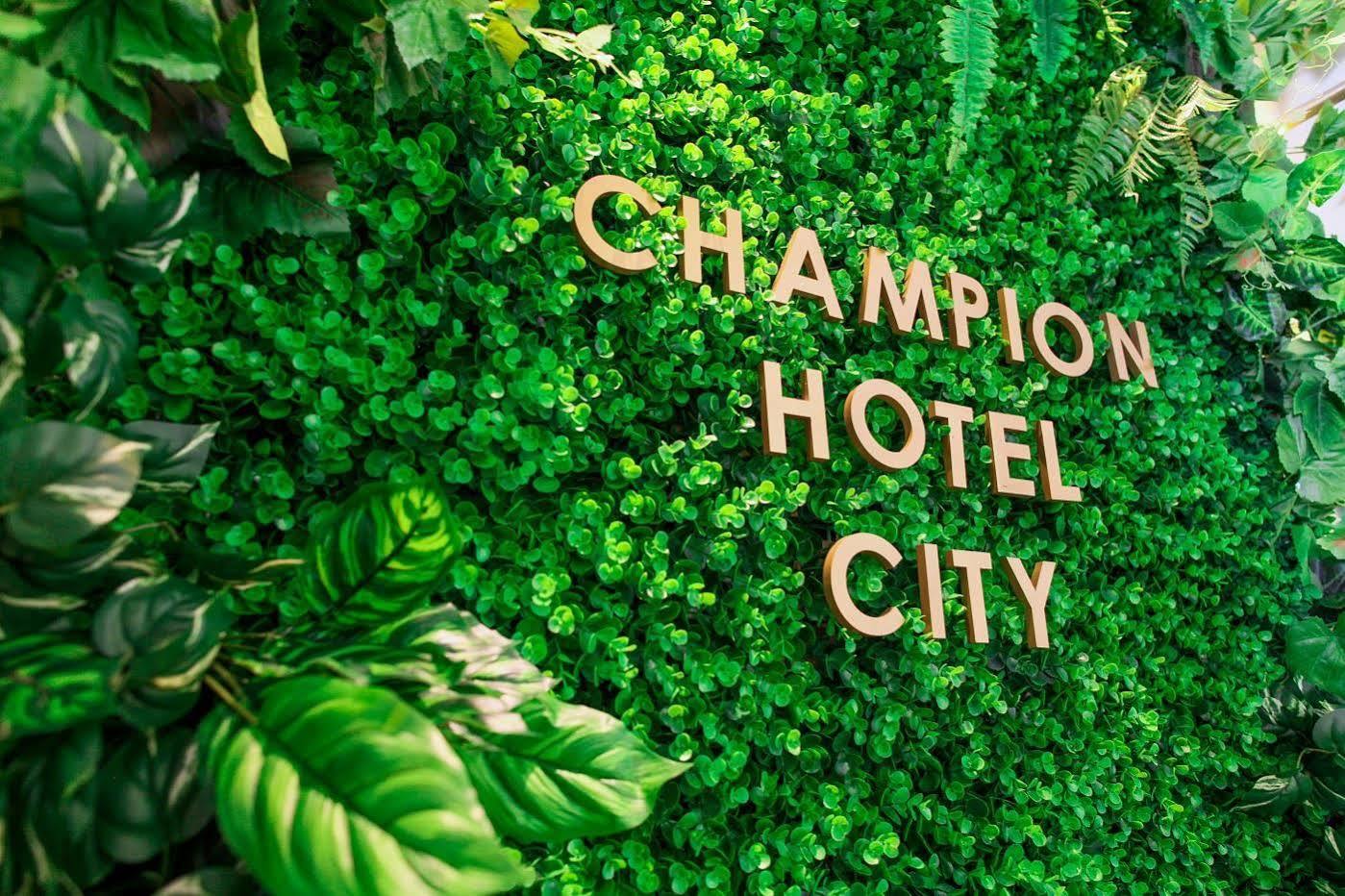 Hotel Champion 3*