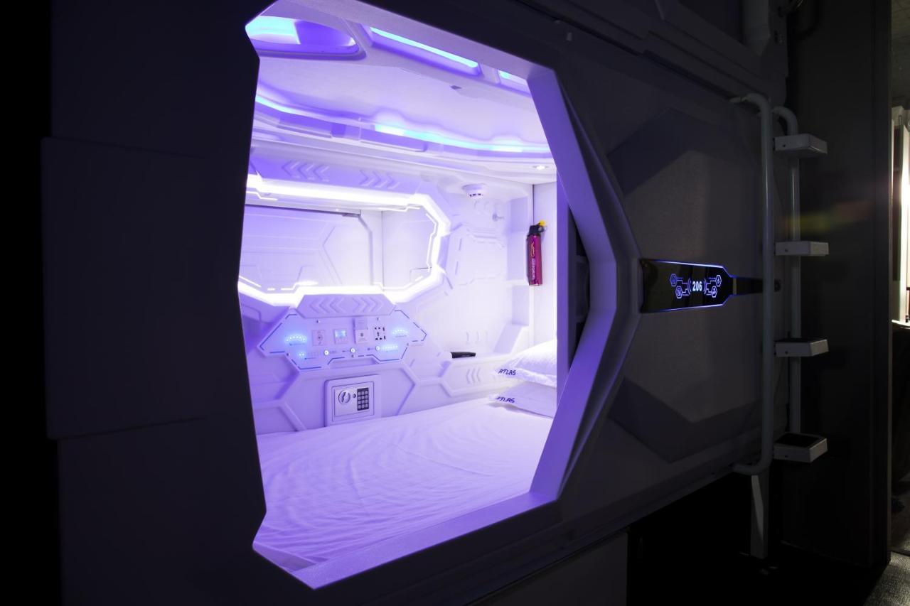 Met A Space Pod @ Little India 2*