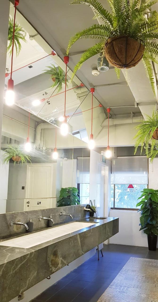 Capsulehotel The Pod At Road Boutique Capsule Singapore