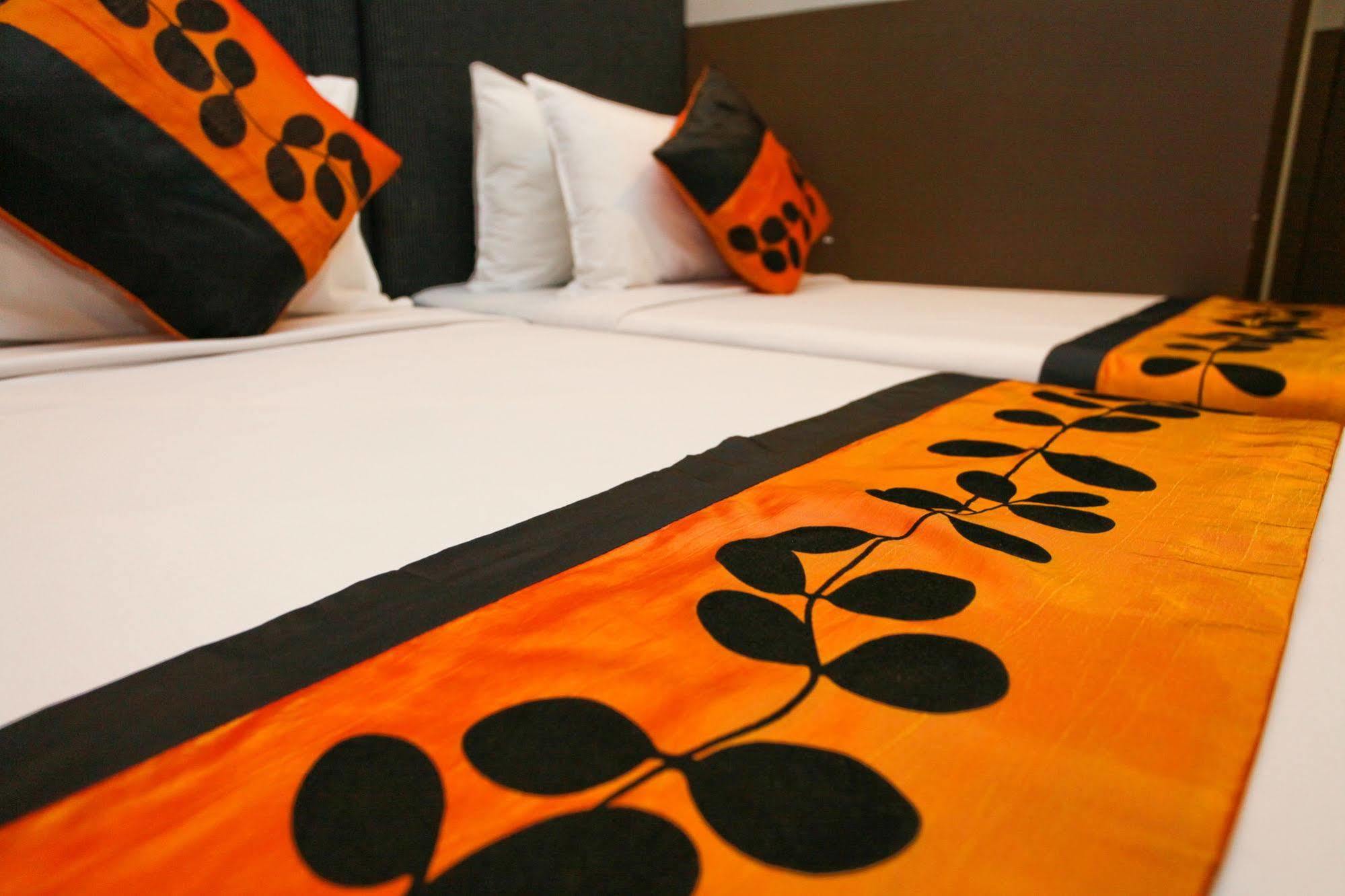 Lion Peak Bugis Hotel