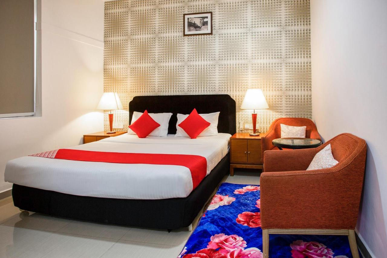 Oyo 104 Pegasus Hotel 3*