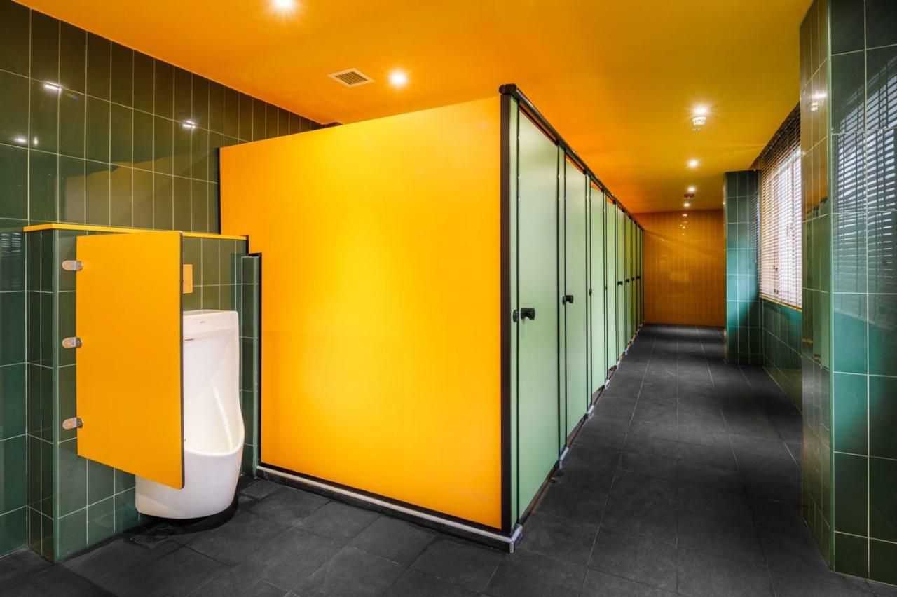 Circular House Capsulehotel 2*