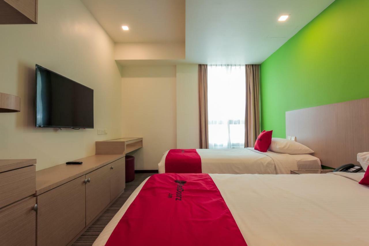 Reddoorz Premium @ Balestier 3* Singapore