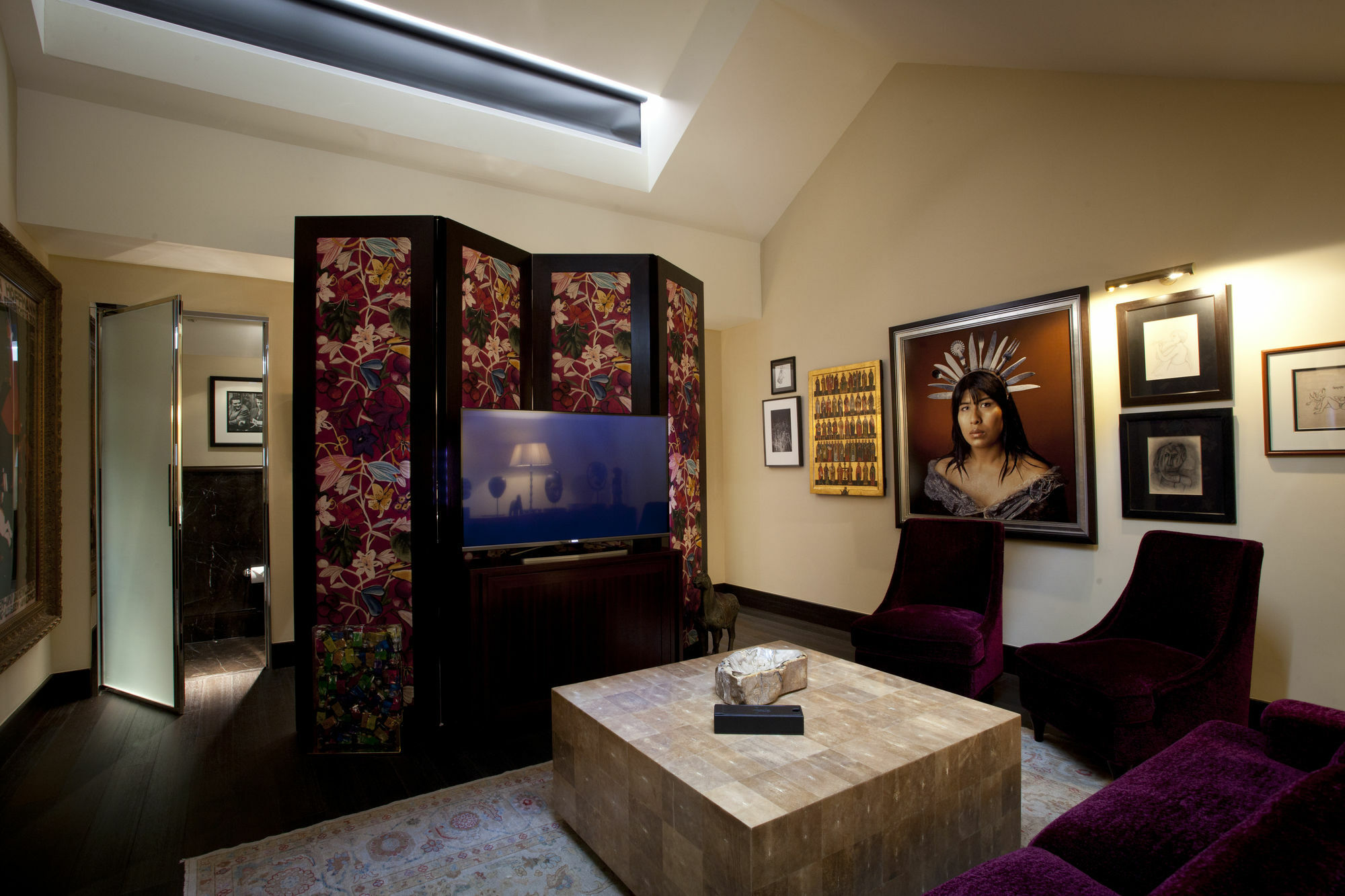 The Vagabond Club, A Tribute Portfolio