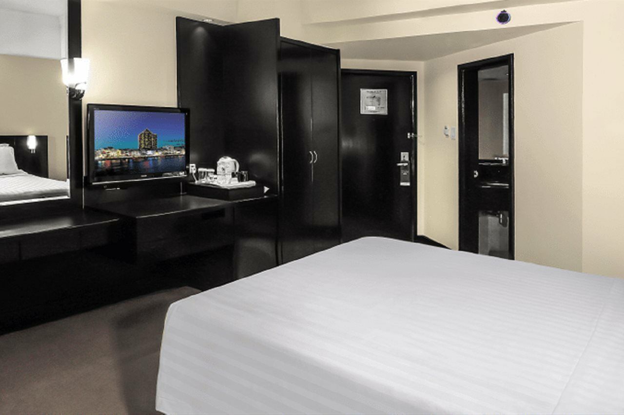 Hotel Furama Centre