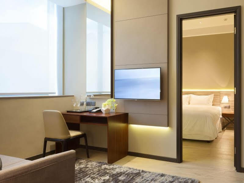 Louis Kienne - Havelock Aparthotel