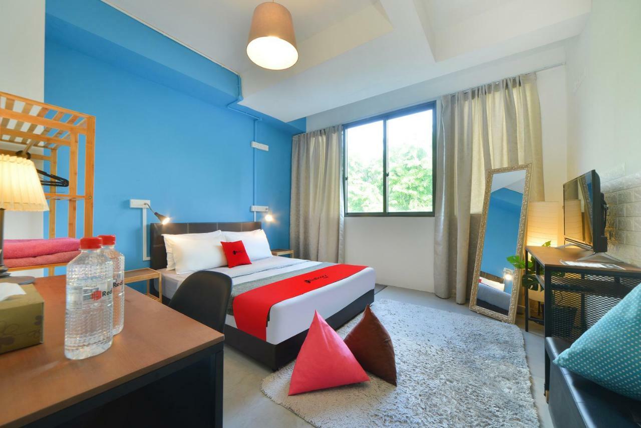 Hostel Reddoorz @ Beach Road
