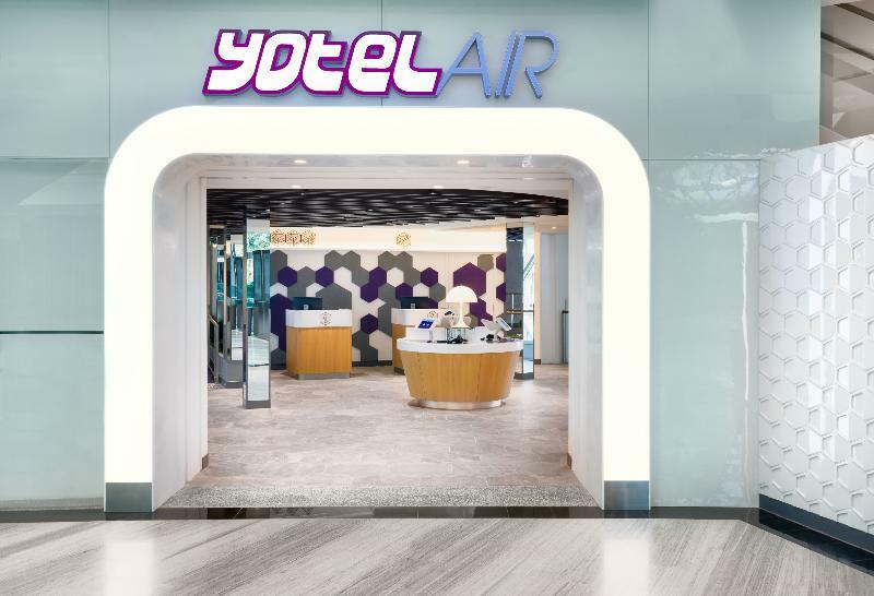Yotelair Changi Airport At Jewel Hotel
