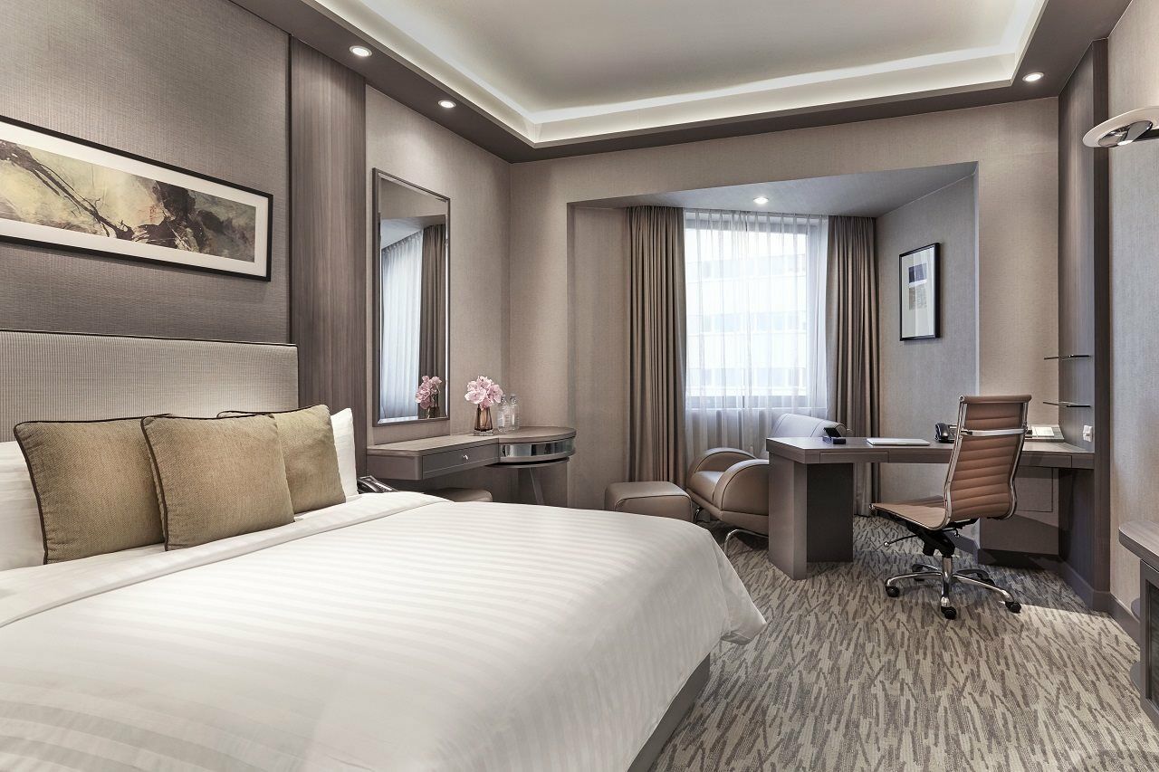 M Centre Hotel 5*