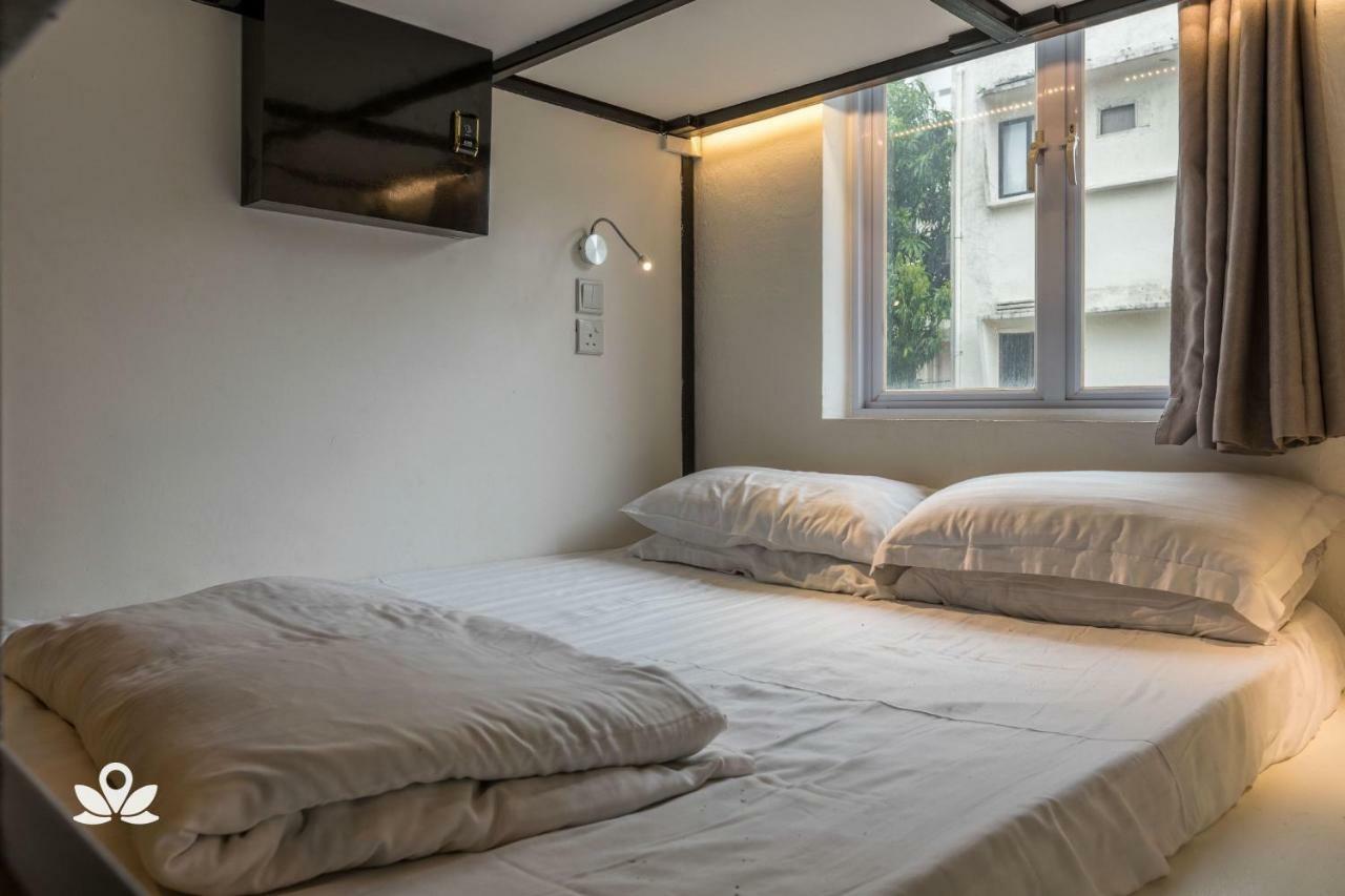Capsulehotel Abc Premium *