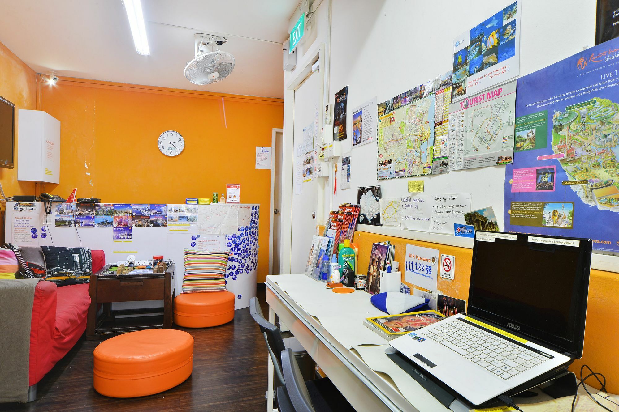 Hotel Reddoorz Near Kampong Bahru Road *