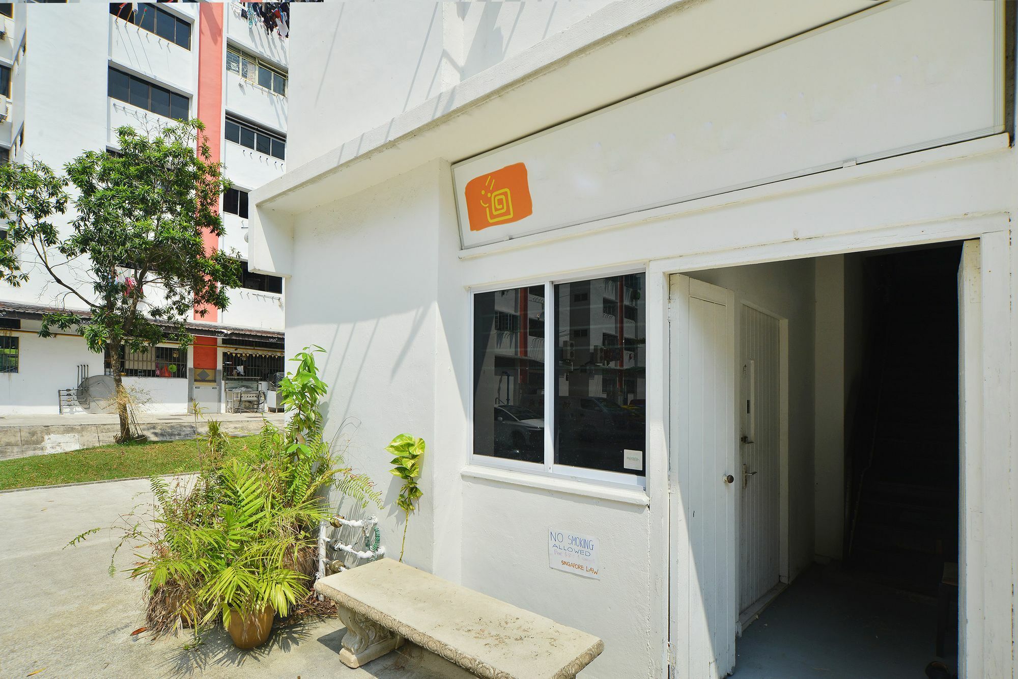 Reddoorz Near Kampong Bahru Road * Singapore