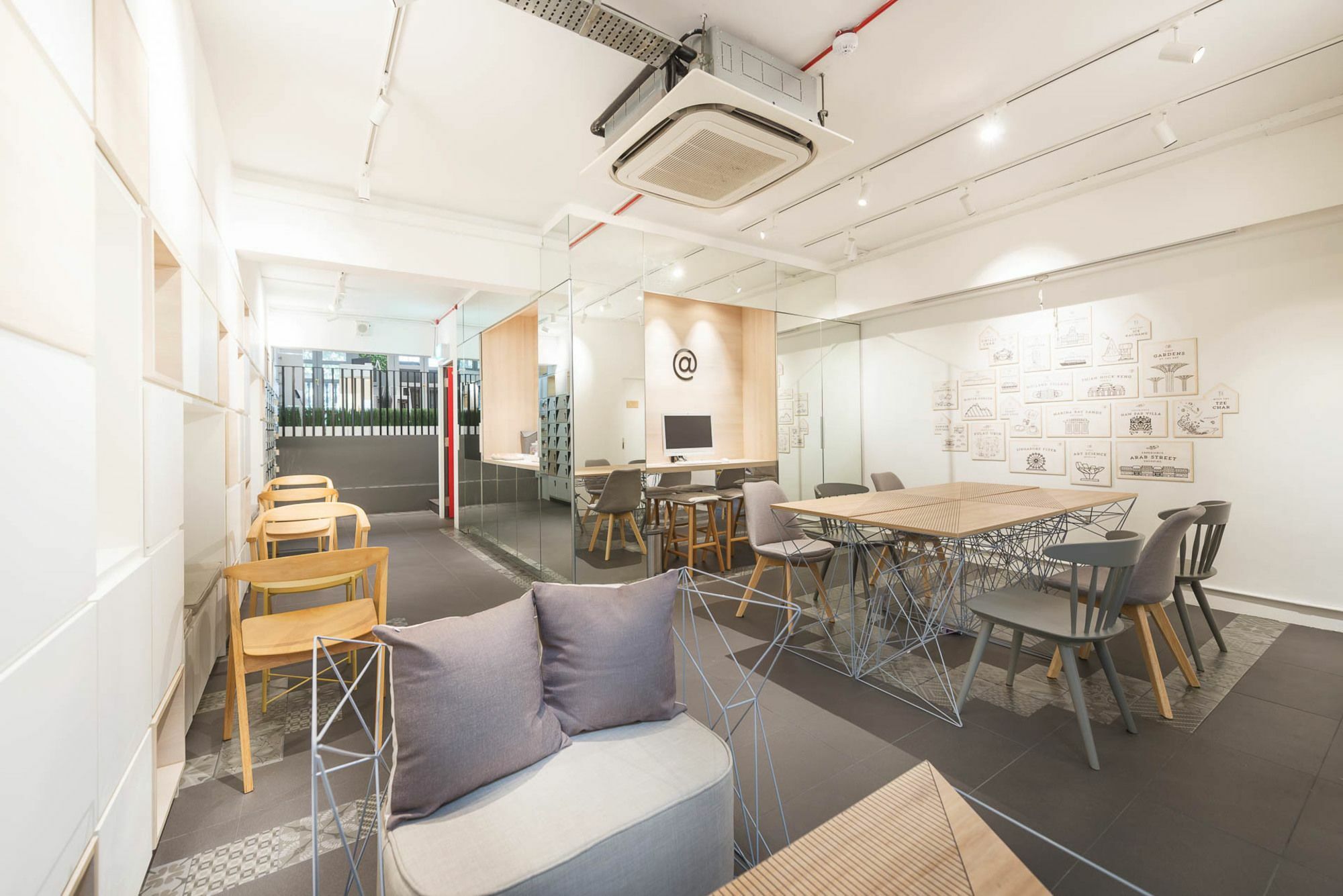 Capsulehotel Eighteen By Three