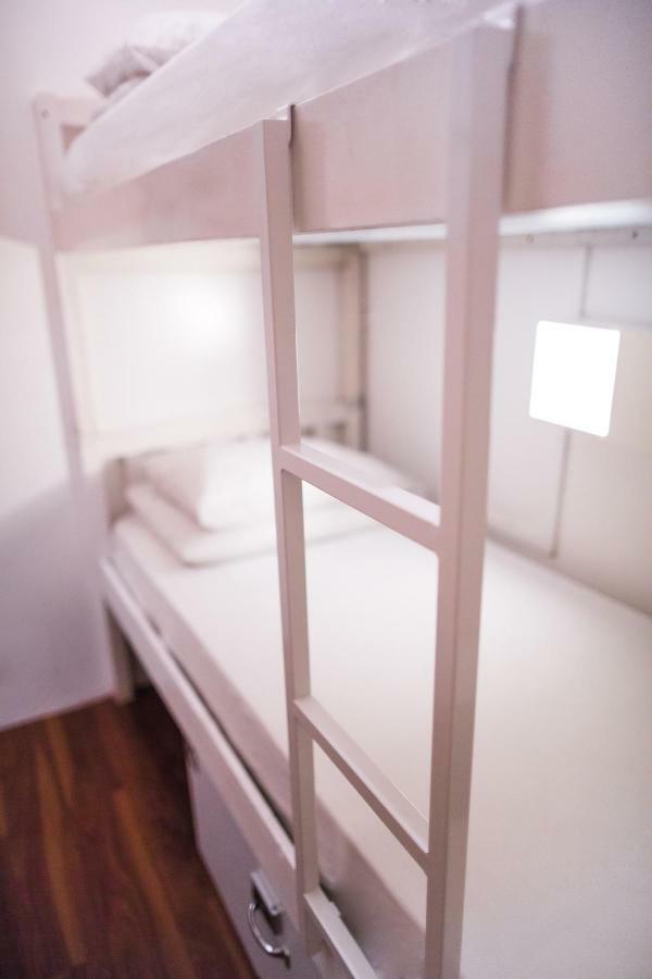 Capsulehotel Jamilla Boutique