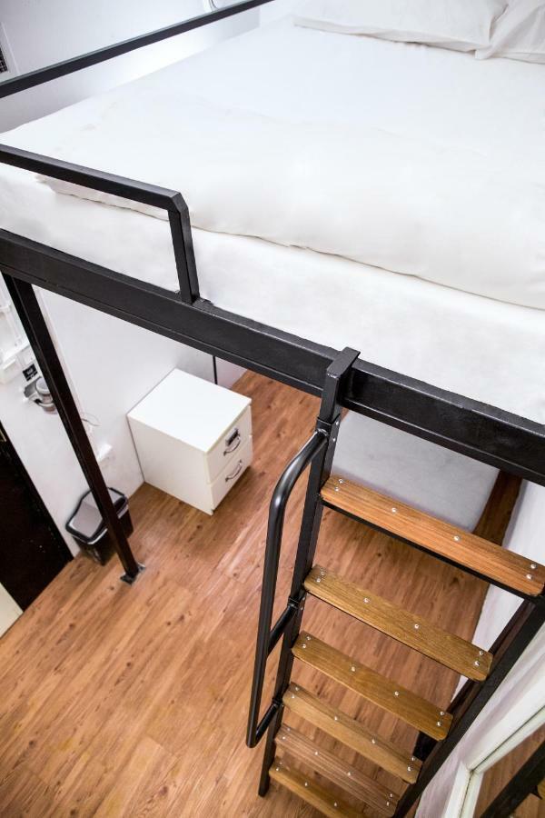 Jamilla Boutique Capsulehotel Singapore