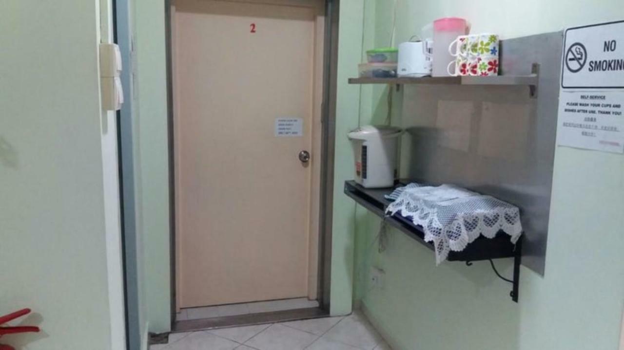 Golden Hostel *