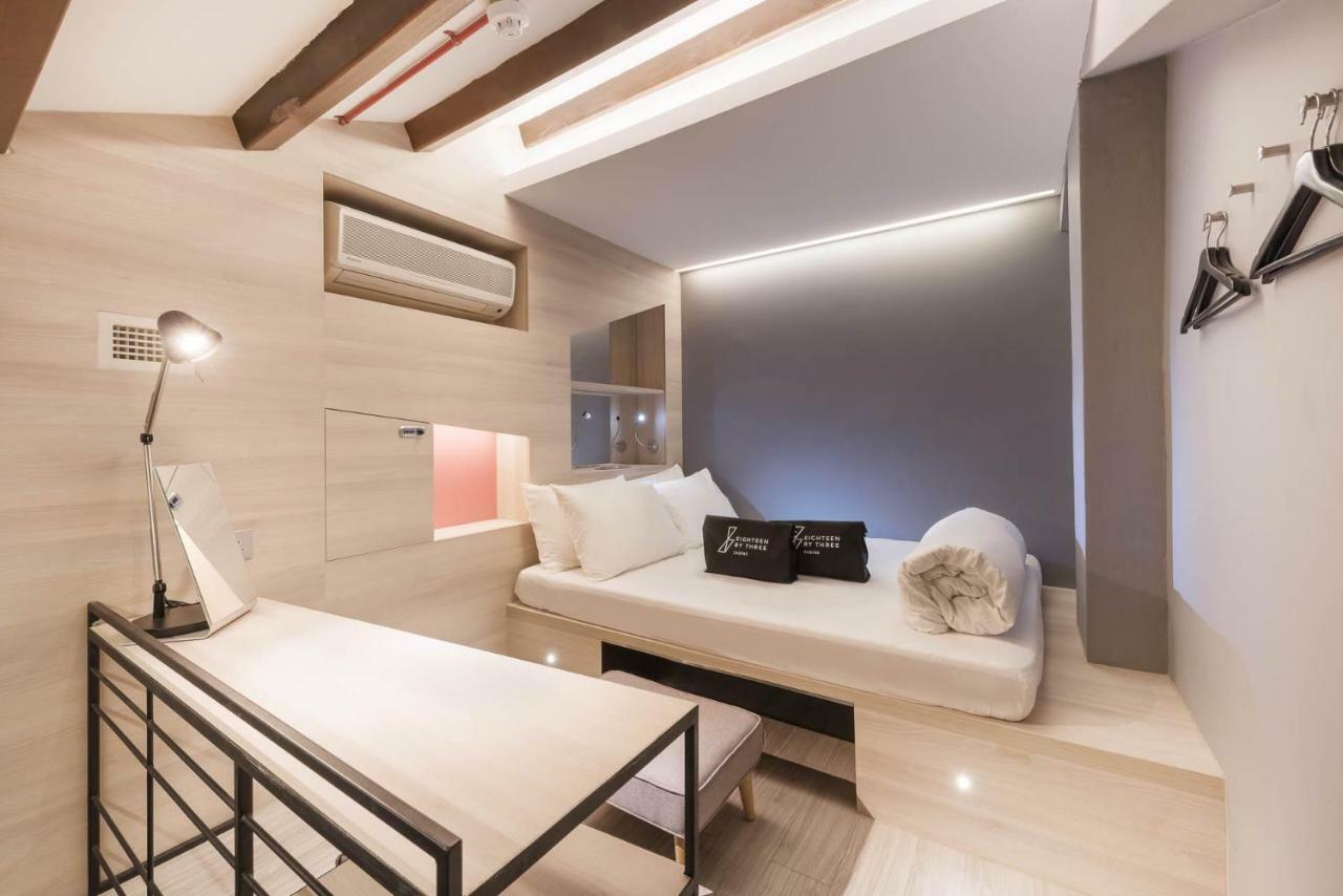 Eighteen By Three Capsulehotel 3*