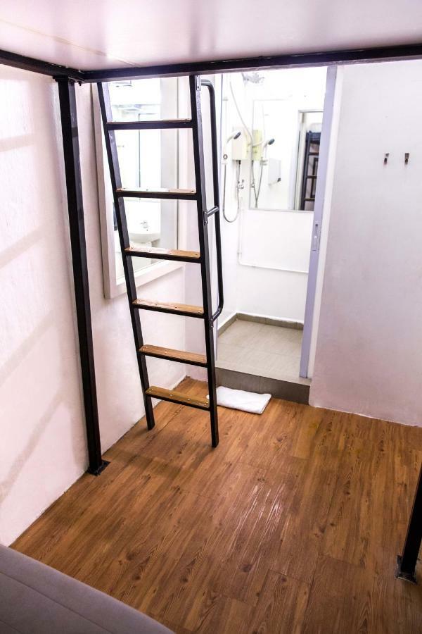 Capsulehotel Jamilla Boutique 2*