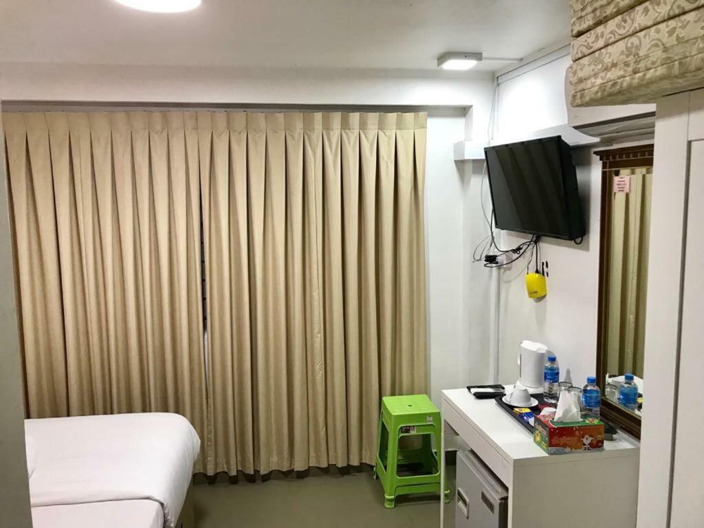 Checkers Backpackers Hostel Singapore