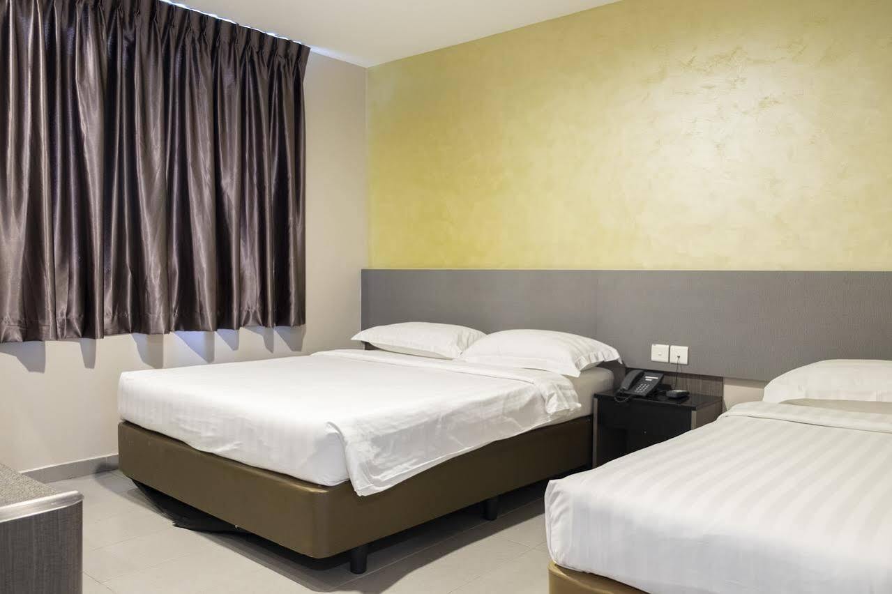Ibis Budget Sapphire Hotel 2*