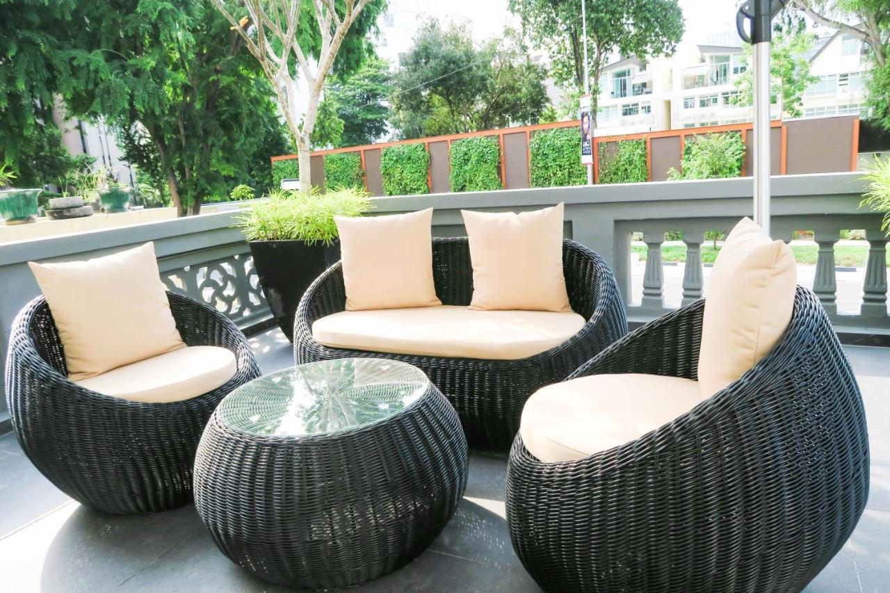 Deluxe & By Rr Apartment Singapore