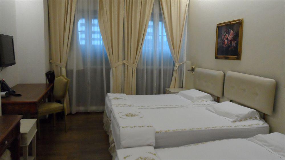 Hotel Jayleen 1918