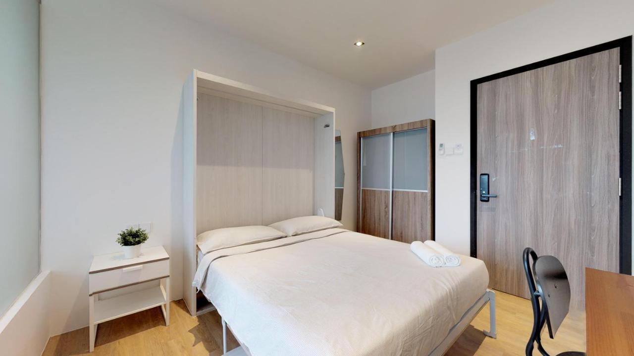 Appartement International Service At Raeburn Park Singapore