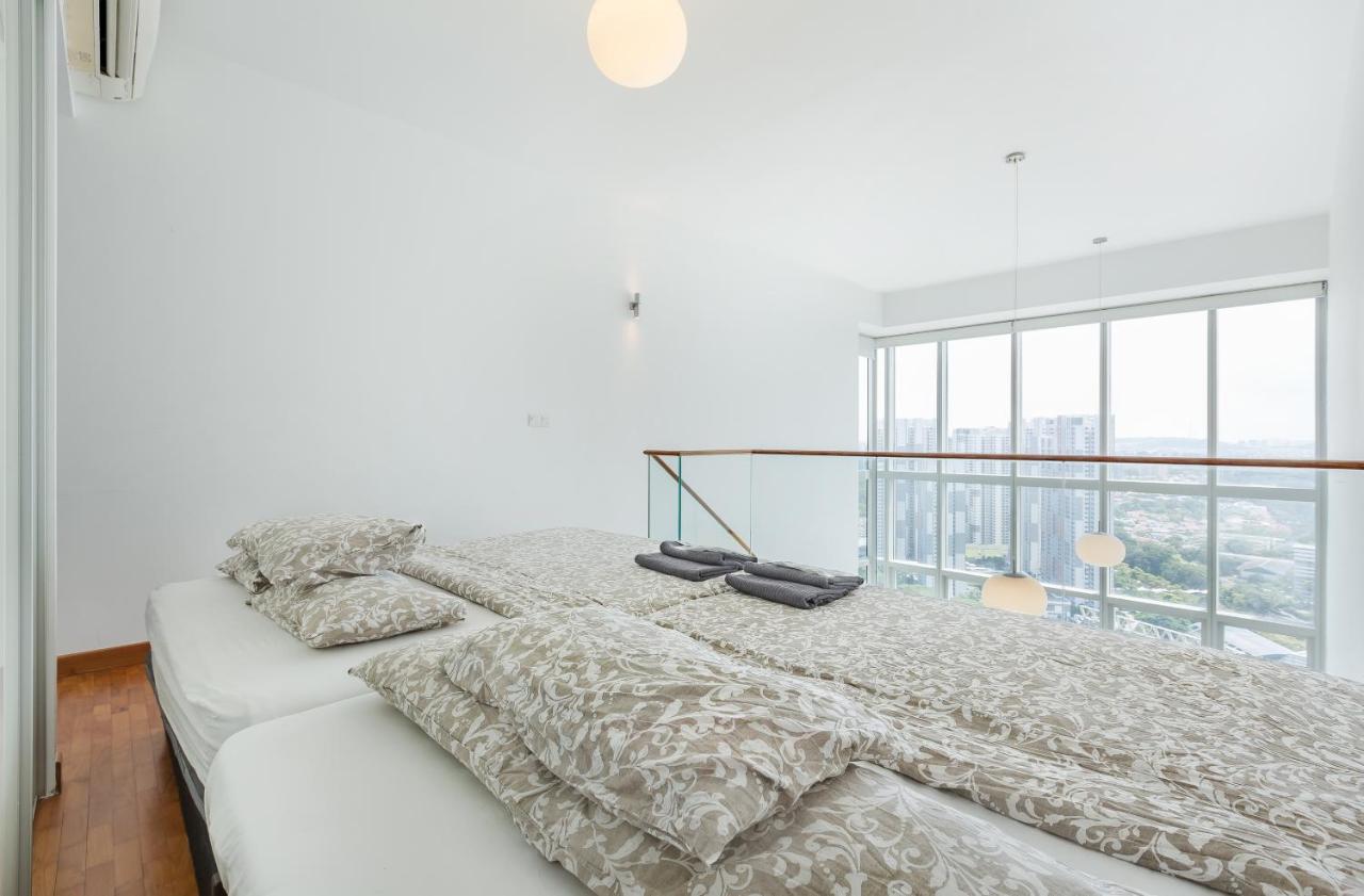 Executive Modern Loft Apartment *