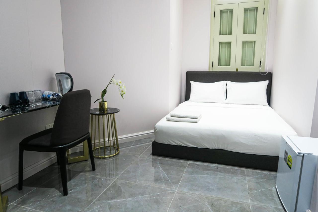 Deluxe & By Rr Apartment