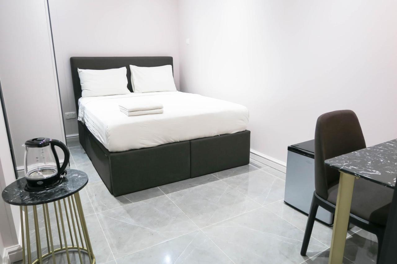 Deluxe & By Rr Apartment Singapore