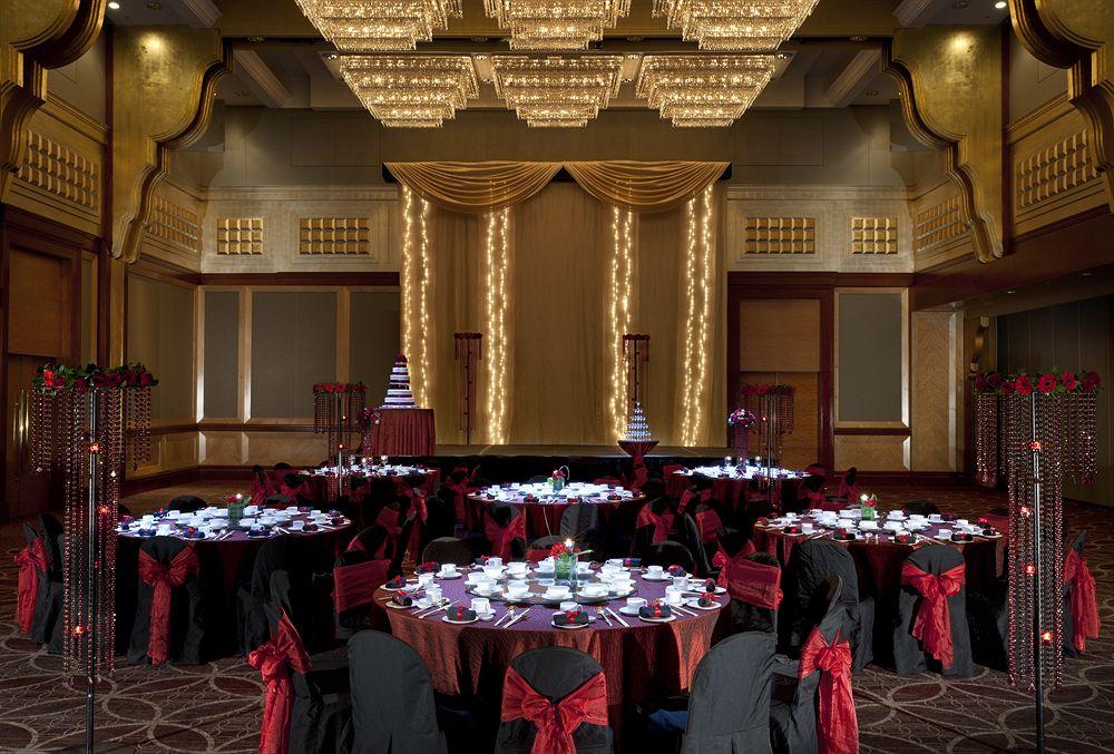 Hotel Sheraton Towers 5*