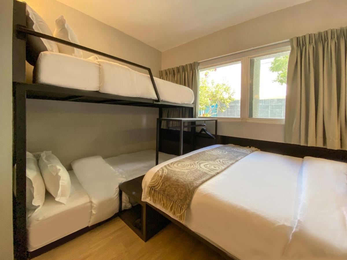 Hotel St Signature Bugis Beach, Dayuse, 8-9 Hours, Check In 8am Or 11am 3*