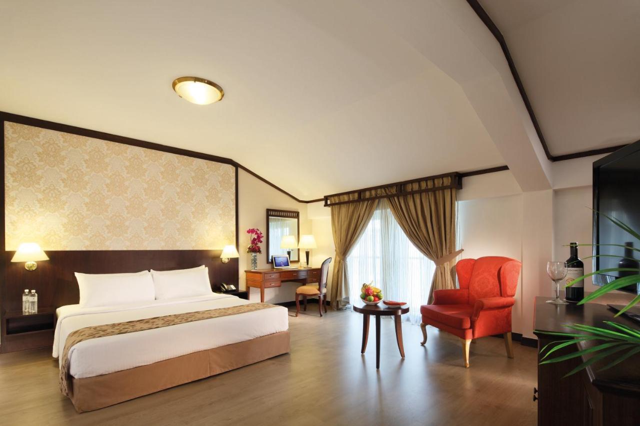Hotel Village Court By Far East Hospitality 4*