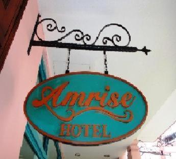 Hotel Amrise Singapore