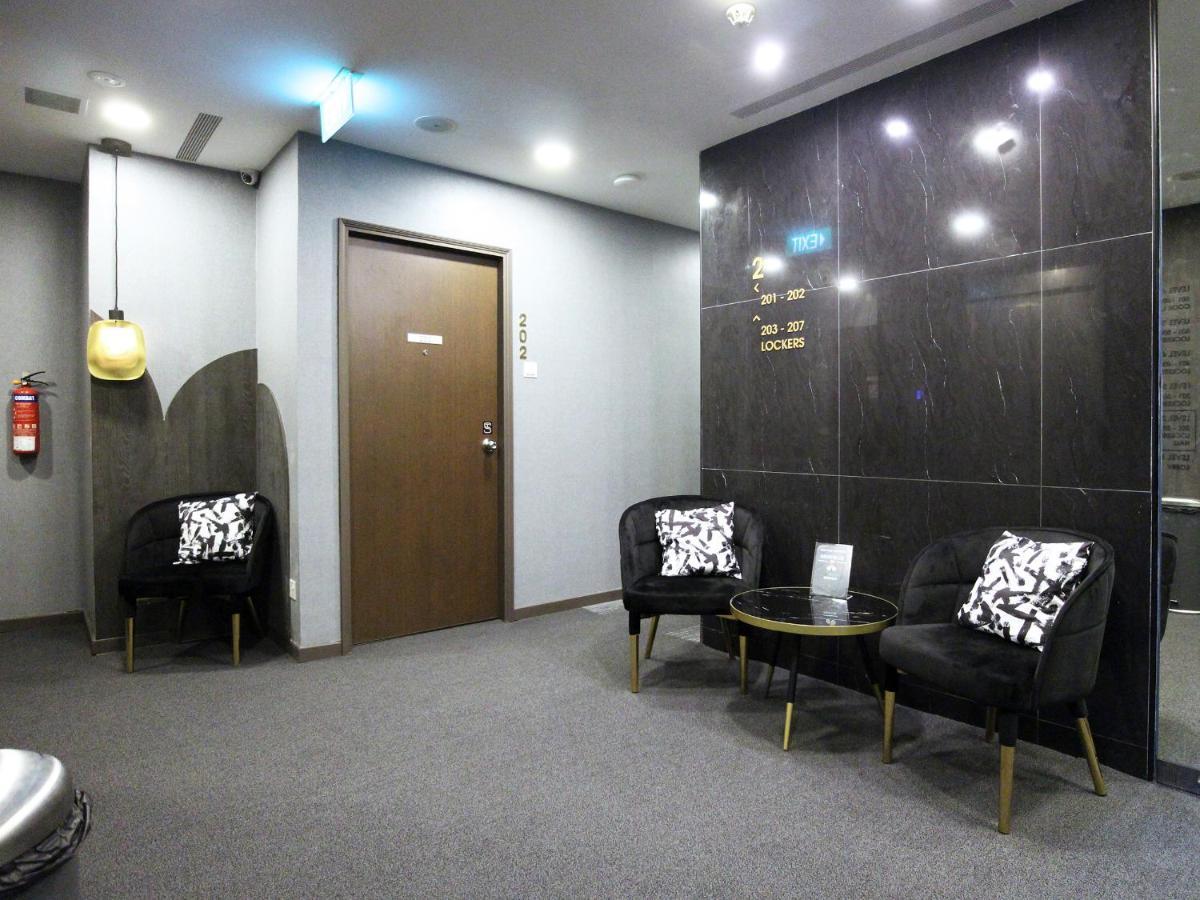 St Signature Bugis Beach, Dayuse, 8-9 Hours, Check In 8am Or 11am 3* Singapore