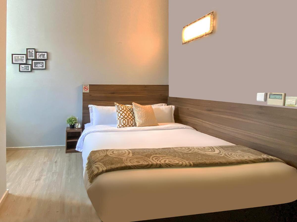 St Signature Bugis Beach, Dayuse, 8-9 Hours, Check In 8am Or 11am 3*