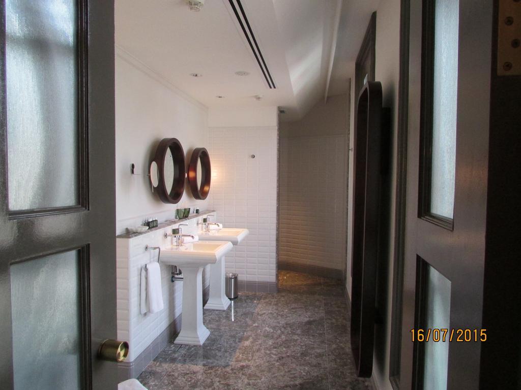 The Club 4* Singapore